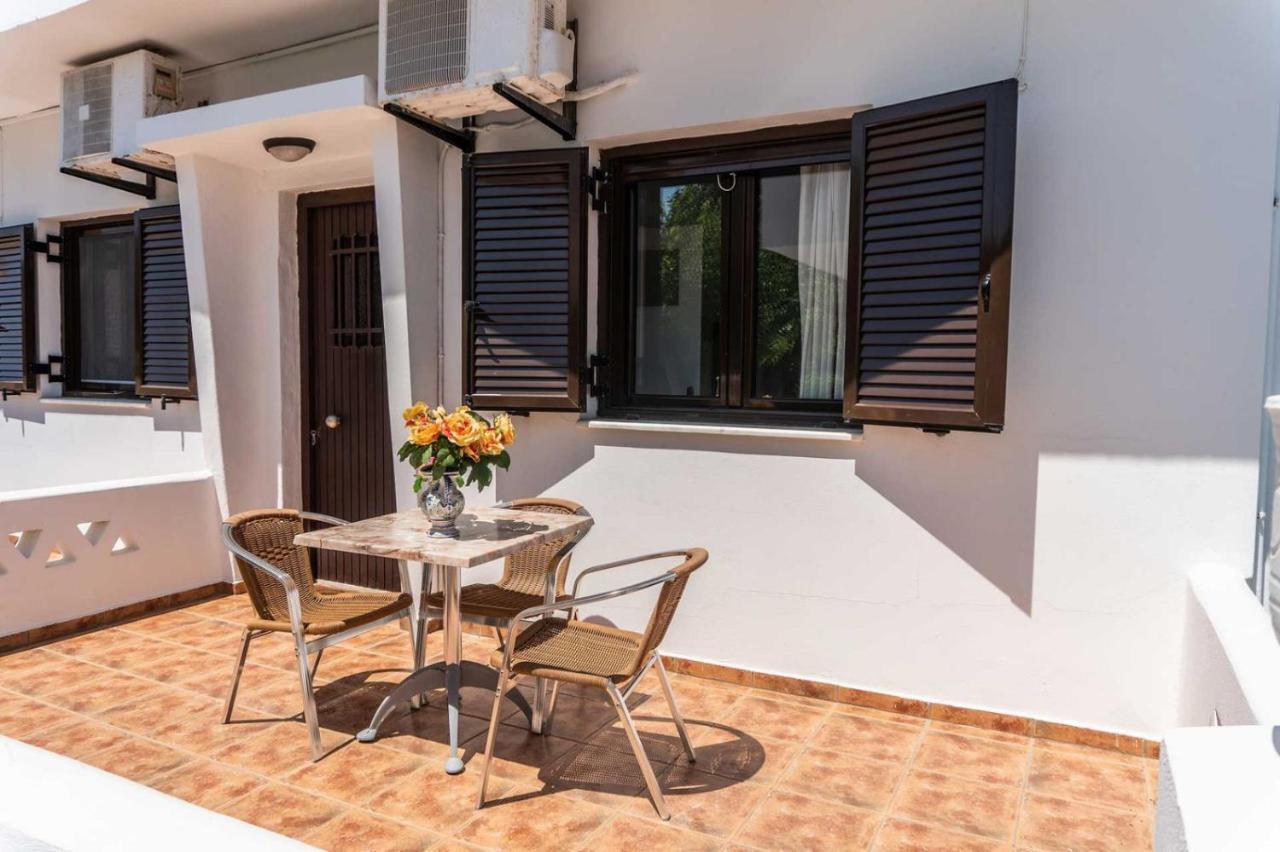 Skyros Avra Residences Luaran gambar